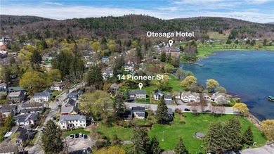 This stunning 3-bedroom, 2.5-bathroom home offers the ultimate - photo 42