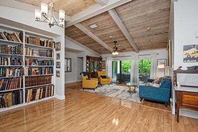 Florida living at its finest in the highly desirable Thornhill - photo 6