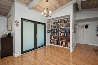 Florida living at its finest in the highly desirable Thornhill - photo 7
