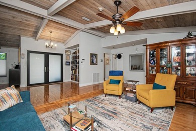 Florida living at its finest in the highly desirable Thornhill - photo 10