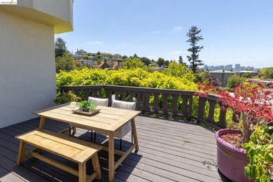 Welcome to this charming Crocker Traditional with character and - photo 10