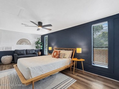 Brand New FORTIFIED ROOF Just minutes to the beach, this - photo 14