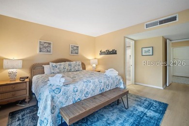 Desirable CORNER UNIT offering a rare and versatile TWO-BEDROOM - photo 16