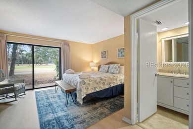 Desirable CORNER UNIT offering a rare and versatile TWO-BEDROOM - photo 17