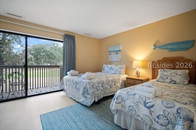 Desirable CORNER UNIT offering a rare and versatile TWO-BEDROOM - photo 19