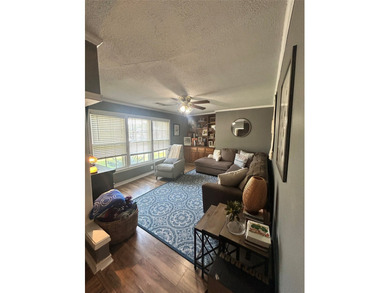 Corner-lot opportunity within walking distance to the city park - photo 5