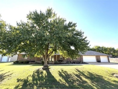 Lake Home For Sale in Tahlequah, Oklahoma