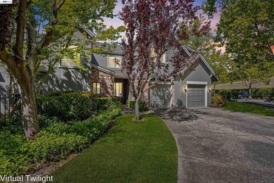 Beautifully renovated 3 bedroom, 2.5 bath home that lives like a - photo 4