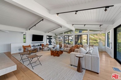Nestled in the heart of Malibu, this architectural post-and-beam - photo 6