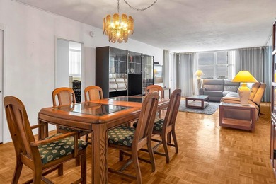 EASY TO SHOW WITH COURTESY NOTICE. BRIGHT AND SPACIOUS 2 BEDROOM - photo 9
