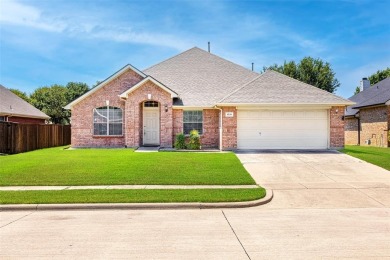 Joe Pool Lake Home For Sale in Grand Prairie Texas