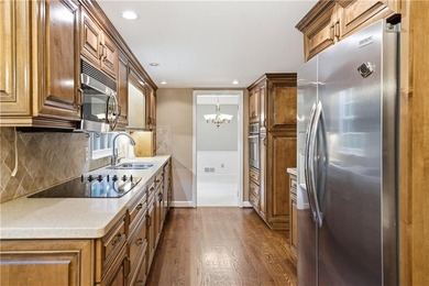 Prestigious Smoke Rise Sub-Division*Beautiful 4 Bedrooms/3 Baths - photo 11
