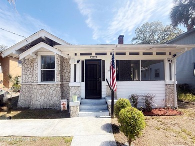 Welcome to 509 Woodbine! Nestled on a quiet street within the up - photo 1