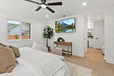 Renovated and Gorgeous: 3 HOMES on 1 LOT. Lease this compound - photo 12