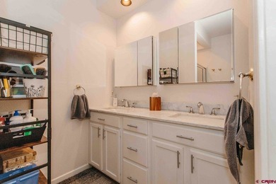 Welcome home to this beautifully updated ranch-style property in - photo 17