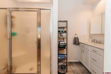 Welcome home to this beautifully updated ranch-style property in - photo 18