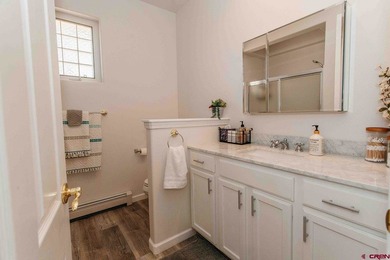 Welcome home to this beautifully updated ranch-style property in - photo 21