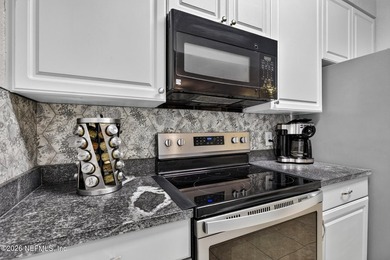 Ground level completely updated condo in the beautiful Villa - photo 25