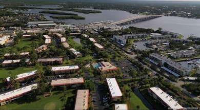 This cozy condo offers everything you need for Florida living - photo 28