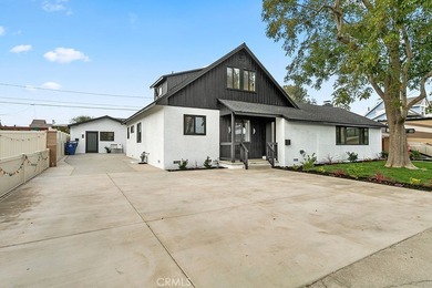 Renovated and Gorgeous: 3 HOMES on 1 LOT. Lease this compound - photo 31
