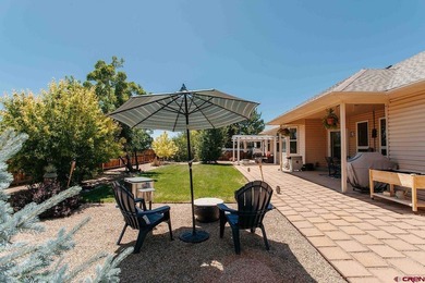 Welcome home to this beautifully updated ranch-style property in - photo 31