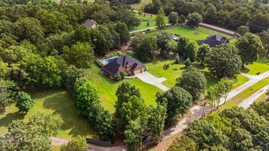 Welcome to your own private retreat! Nestled on approximately 2 - photo 32