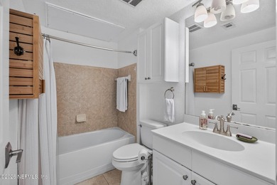 Ground level completely updated condo in the beautiful Villa - photo 32
