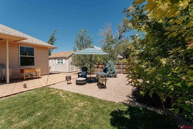Welcome home to this beautifully updated ranch-style property in - photo 33