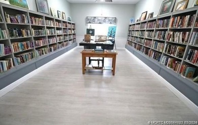 This cozy condo offers everything you need for Florida living - photo 33