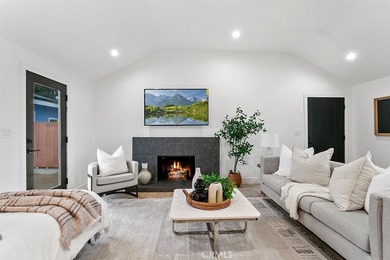 Renovated and Gorgeous: 3 HOMES on 1 LOT. Lease this compound - photo 35