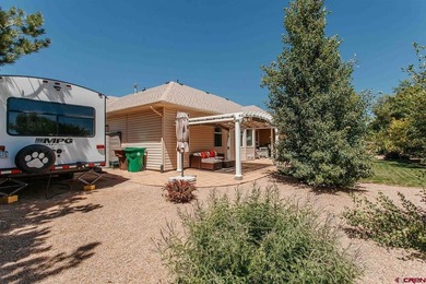 Welcome home to this beautifully updated ranch-style property in - photo 37