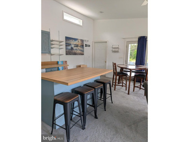 Welcome home to this fully furnished, inviting 3BR, 2.5BA - photo 3