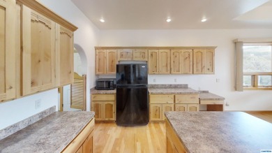 Charming Southwestern-style 3BD/2BA home off N Swan, surrounded