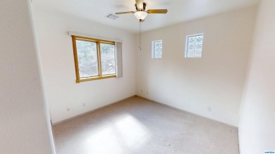 Charming Southwestern-style 3BD/2BA home off N Swan, surrounded