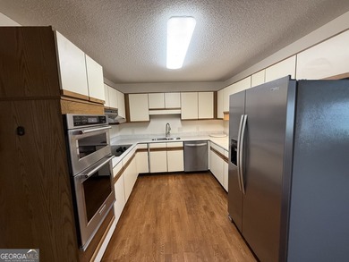 Escape to the mountains in this charming 2-bedroom, 2-bathroom - photo 11