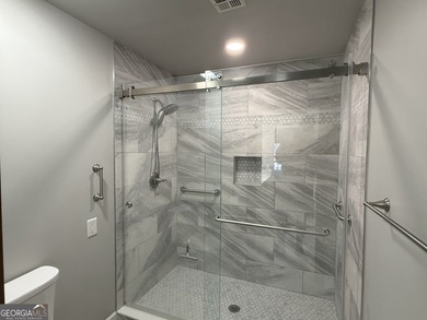Escape to the mountains in this charming 2-bedroom, 2-bathroom - photo 14