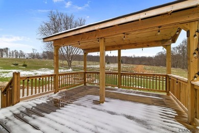 Check out this stunner! Split-level design sitting on 3 acres of - photo 10