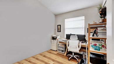 Welcome to this impeccably maintained single-story home - photo 23