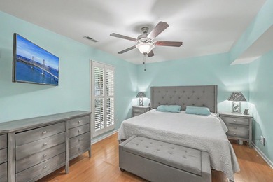 This spacious approximately 3,600-square-foot split-level home - photo 24