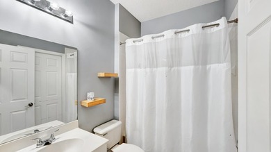Welcome to this impeccably maintained single-story home - photo 24