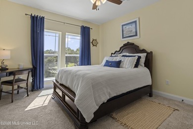 Built just 5 years ago by Butler Homes, known for their quality - photo 27