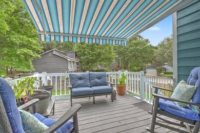 This spacious approximately 3,600-square-foot split-level home - photo 29