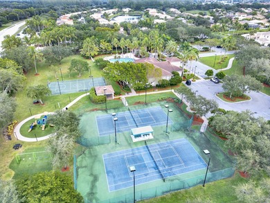 Welcome to this impeccably maintained single-story home - photo 32