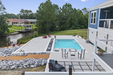 Built just 5 years ago by Butler Homes, known for their quality - photo 46
