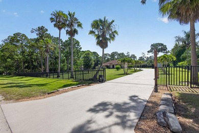 Welcome to your own private tropical retreat in the heart of - photo 3