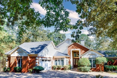 Lake Granada Home For Sale in Hot Springs Village Arkansas