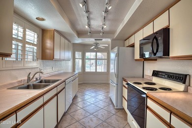 Welcome to Glen Eagles Golf Estates, a desirable gated community - photo 3