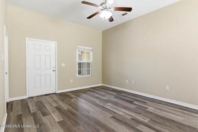 ** Seller willing to contribute toward buyer closing - photo 8