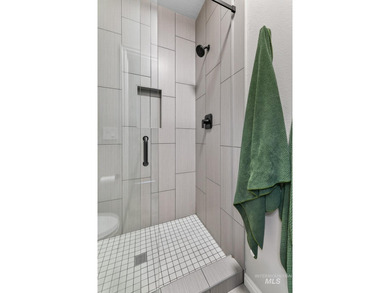 Don't miss your chance to own this fully renovated and - photo 21