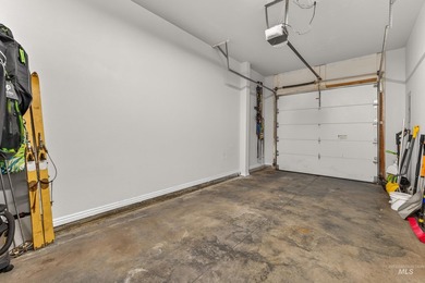 Don't miss your chance to own this fully renovated and - photo 33